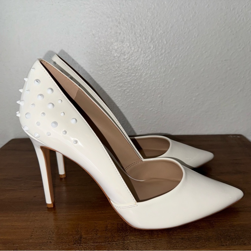Mix No. 6 Women’s Dolinda White Studded Stiletto Pump Pointed Toe Size 10M/42
